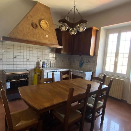 Casa Vacanze Nonna Nella Villafranca in Lunigiana Bagian luar foto